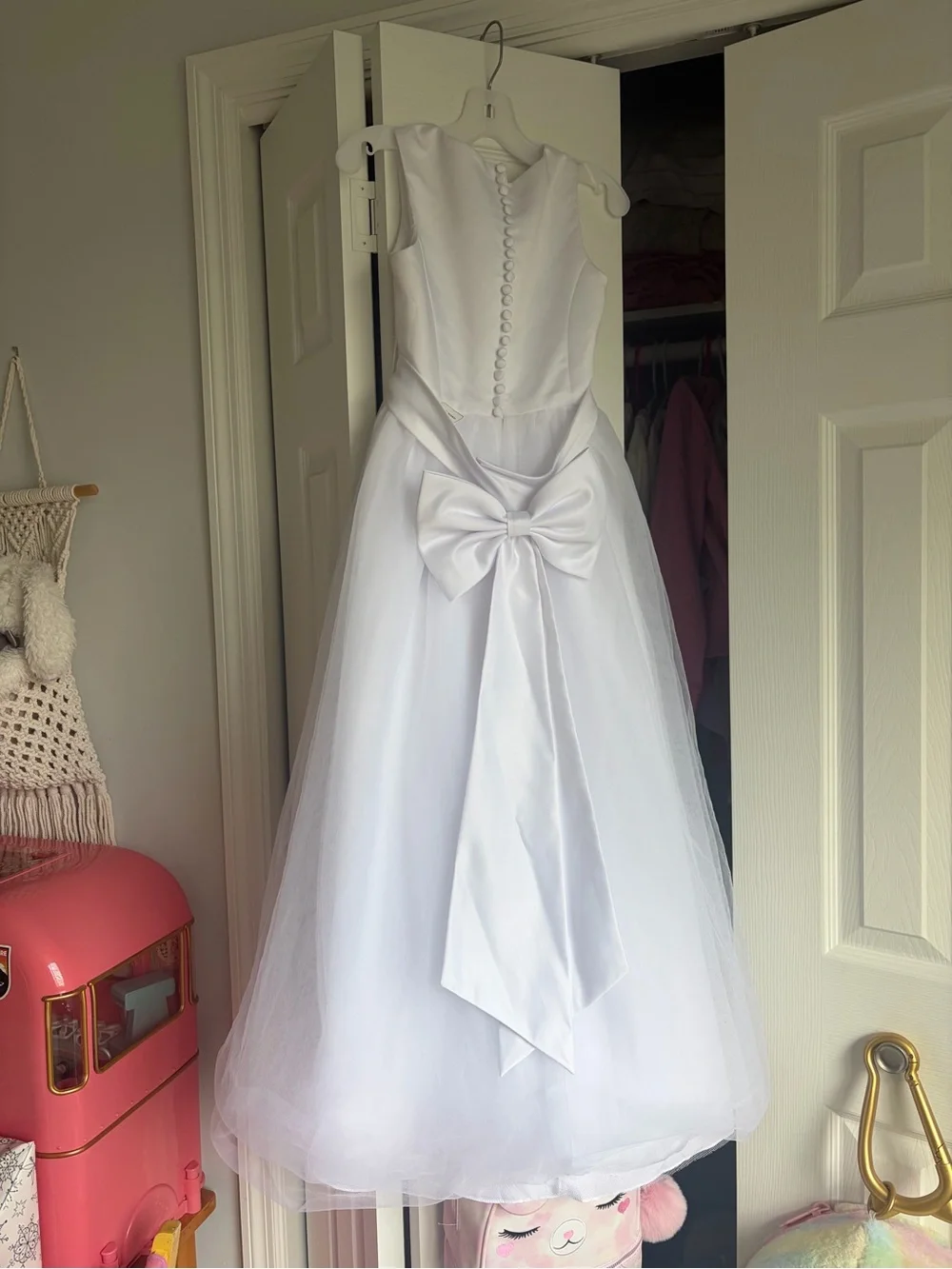 David's Bridal White Girls' Tulle Ball Gown - Picture 2 of 6